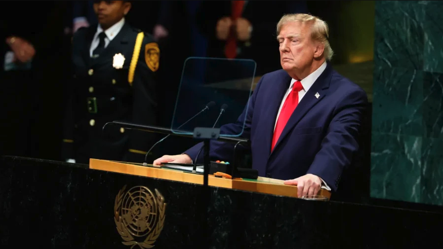 Trump Calls for Iran’s ‘Complete Economic Isolation,’ Signals Post-Midterm Deal