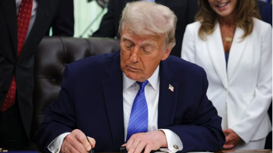President Donald Trump in the Oval Office of the White House in Washington, on June 10, 2026. (Alex Wong/Getty Images)